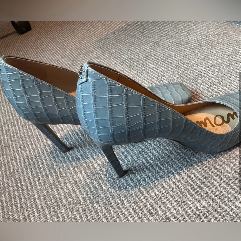 Sam Edelman Blue Croc-Embossed Heels - Picture 2 of 5